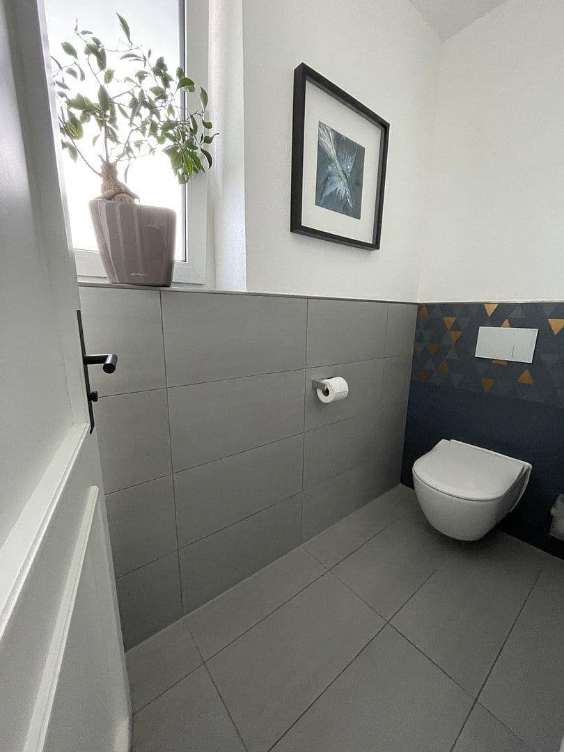 Predaj domu 401 m², pozemok 1.045 m², Dietenheim, Bádensko-Wurttembersko Predaj domu 401 m², pozemok 1.045 m², Dietenheim, Bádensko-Wurttembersko