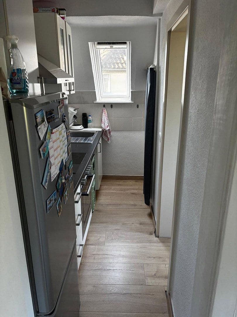 Prenájom bytu 3-izbový 45 m², Wittenbergstr. 58, Essen, Severné Porýnie - Westfálsko Prenájom bytu 3-izbový 45 m², Wittenbergstr. 58, Essen, Severné Porýnie - Westfálsko