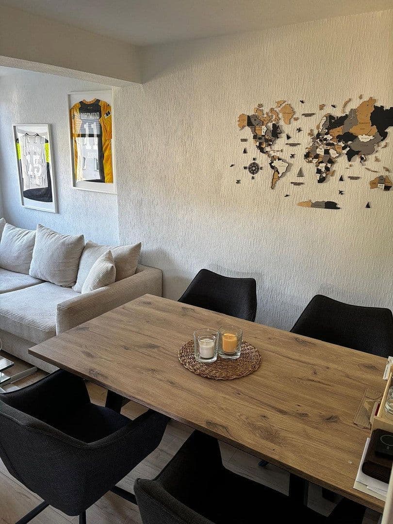 Prenájom bytu 3-izbový 45 m², Wittenbergstr. 58, Essen, Severné Porýnie - Westfálsko Prenájom bytu 3-izbový 45 m², Wittenbergstr. 58, Essen, Severné Porýnie - Westfálsko