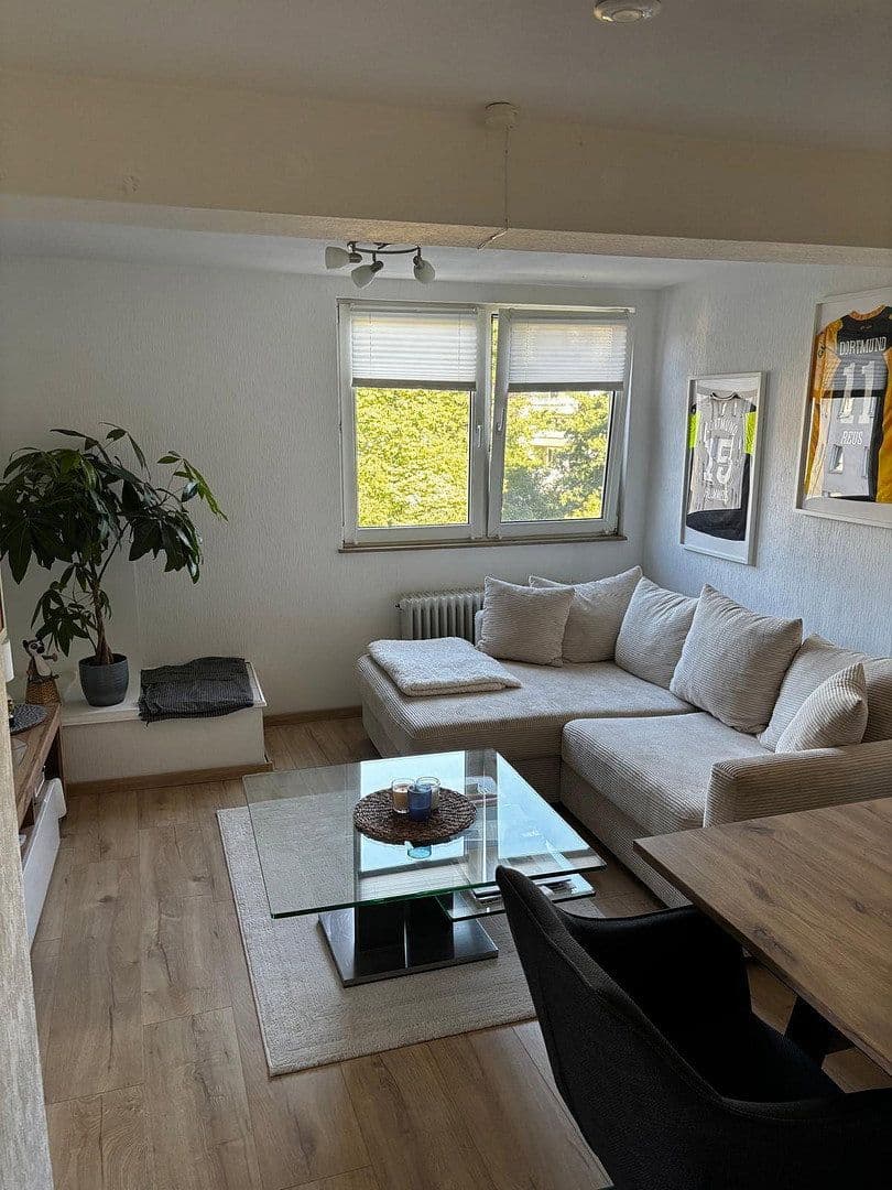 Prenájom bytu 3-izbový 45 m², Wittenbergstr. 58, Essen, Severné Porýnie - Westfálsko Prenájom bytu 3-izbový 45 m², Wittenbergstr. 58, Essen, Severné Porýnie - Westfálsko