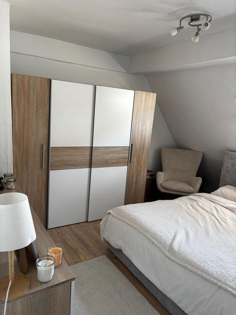 Prenájom bytu 3-izbový 45 m², Wittenbergstr. 58, Essen, Severné Porýnie - Westfálsko Prenájom bytu 3-izbový 45 m², Wittenbergstr. 58, Essen, Severné Porýnie - Westfálsko