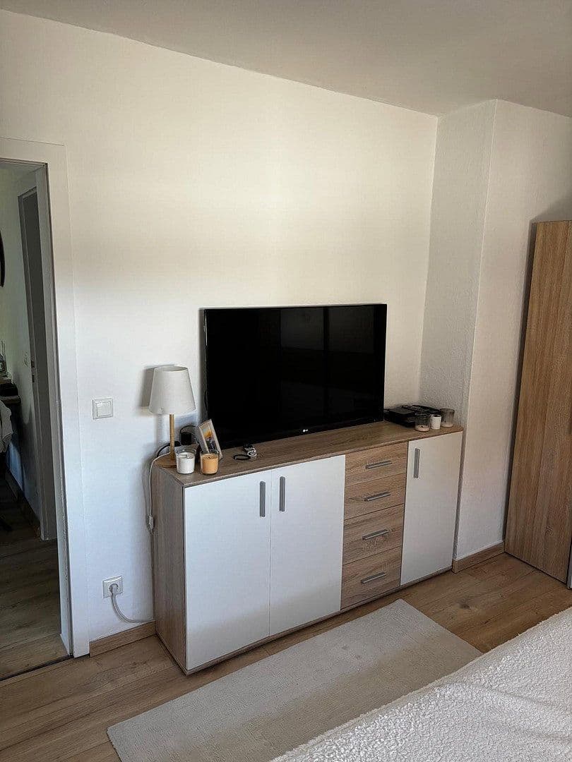 Prenájom bytu 3-izbový 45 m², Wittenbergstr. 58, Essen, Severné Porýnie - Westfálsko Prenájom bytu 3-izbový 45 m², Wittenbergstr. 58, Essen, Severné Porýnie - Westfálsko