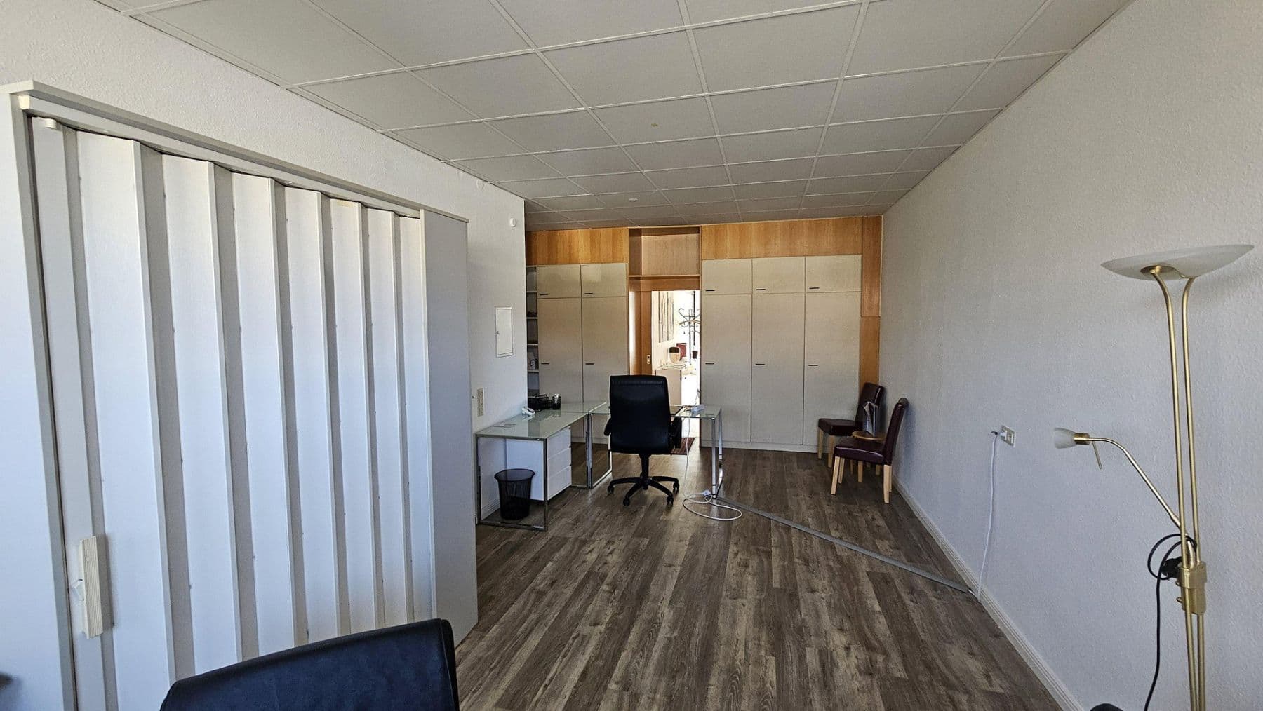 Prenájom kancelárie 65 m², Bahnhofstraße 14, Bad Bevensen, Dolné Sasko Prenájom kancelárie 65 m², Bahnhofstraße 14, Bad Bevensen, Dolné Sasko