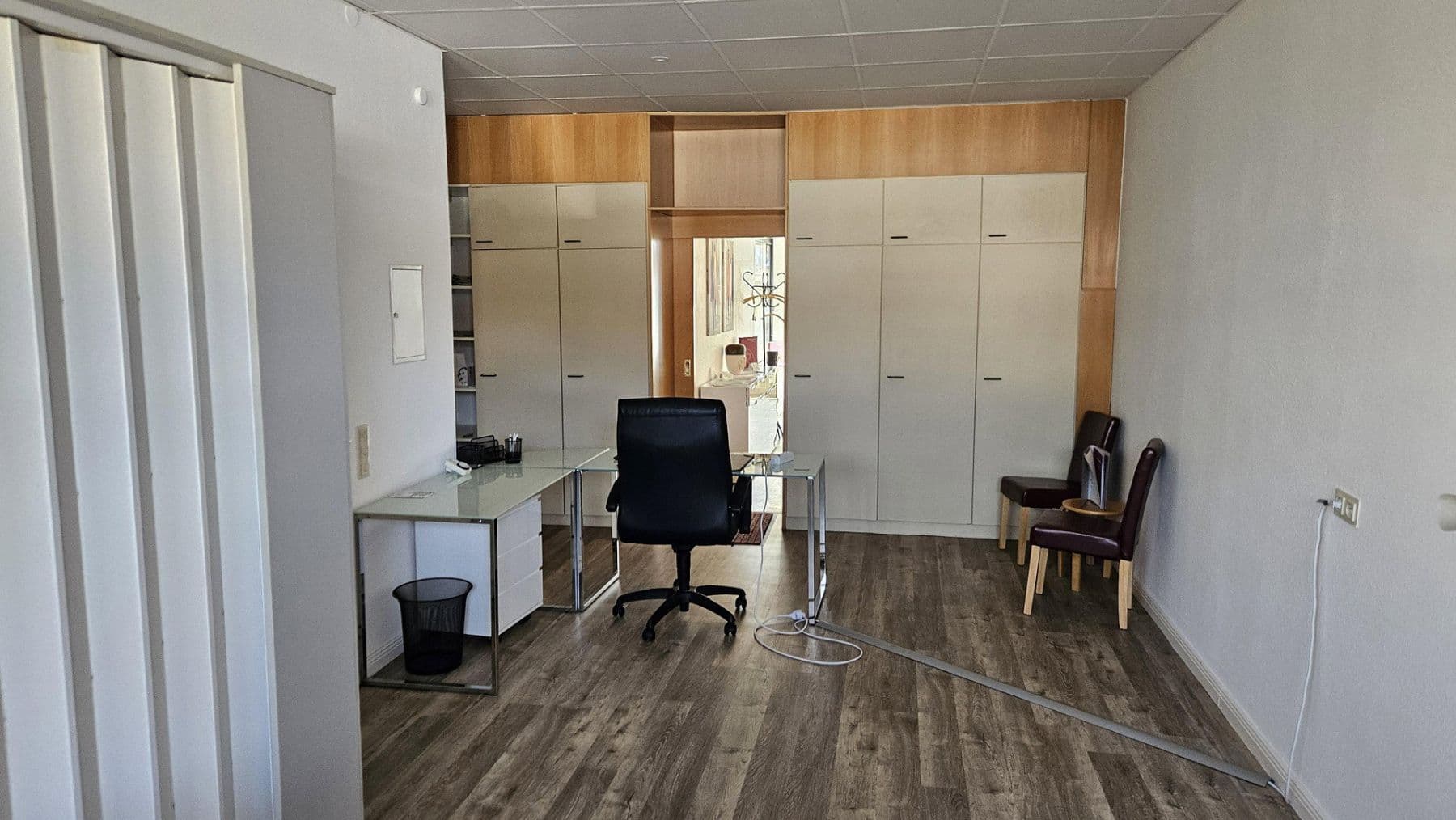 Prenájom kancelárie 65 m², Bahnhofstraße 14, Bad Bevensen, Dolné Sasko Prenájom kancelárie 65 m², Bahnhofstraße 14, Bad Bevensen, Dolné Sasko