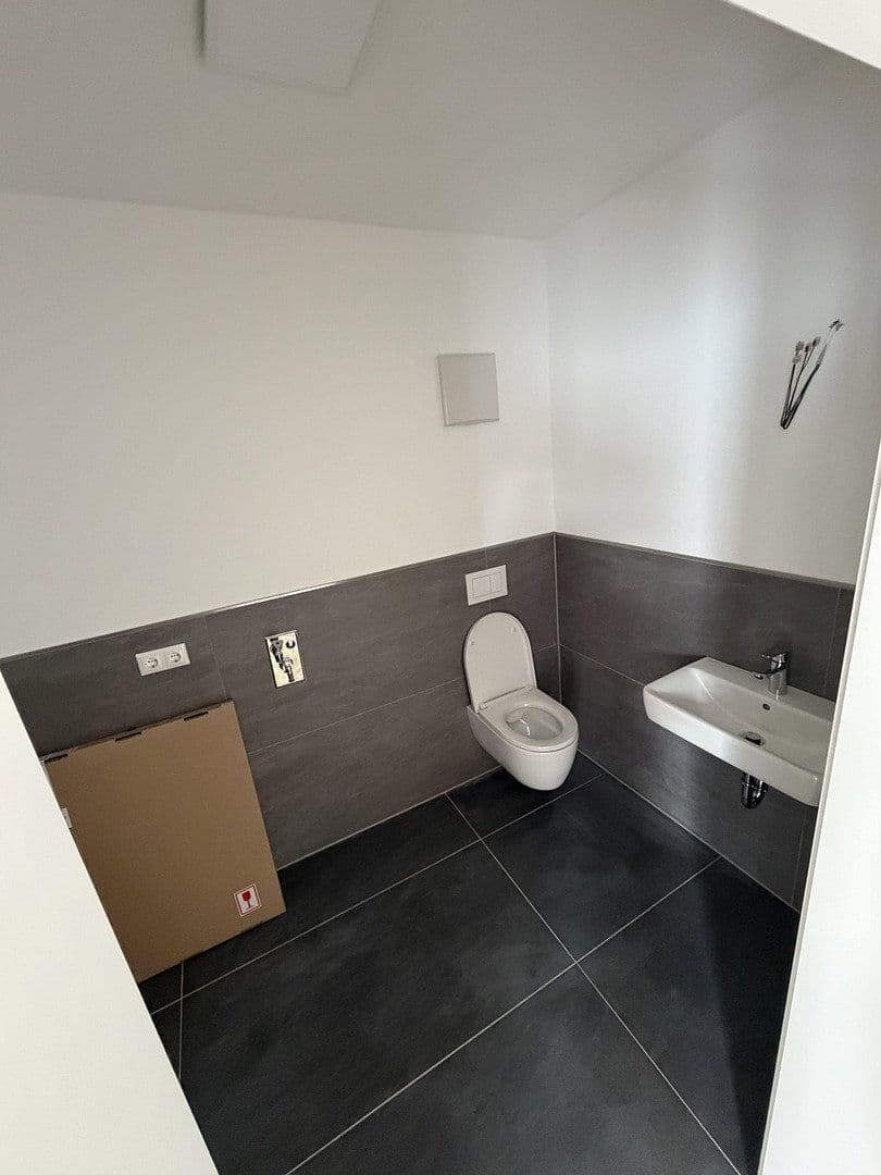 Prenájom bytu 2-izbový 95 m², Zülpich, Severné Porýnie - Westfálsko Prenájom bytu 2-izbový 95 m², Zülpich, Severné Porýnie - Westfálsko