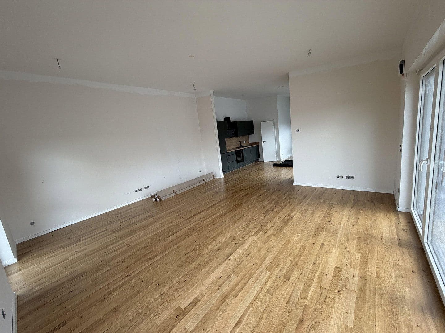 Prenájom bytu 2-izbový 95 m², Zülpich, Severné Porýnie - Westfálsko Prenájom bytu 2-izbový 95 m², Zülpich, Severné Porýnie - Westfálsko