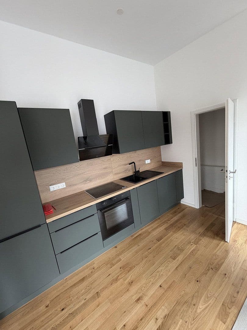 Prenájom bytu 2-izbový 95 m², Zülpich, Severné Porýnie - Westfálsko Prenájom bytu 2-izbový 95 m², Zülpich, Severné Porýnie - Westfálsko