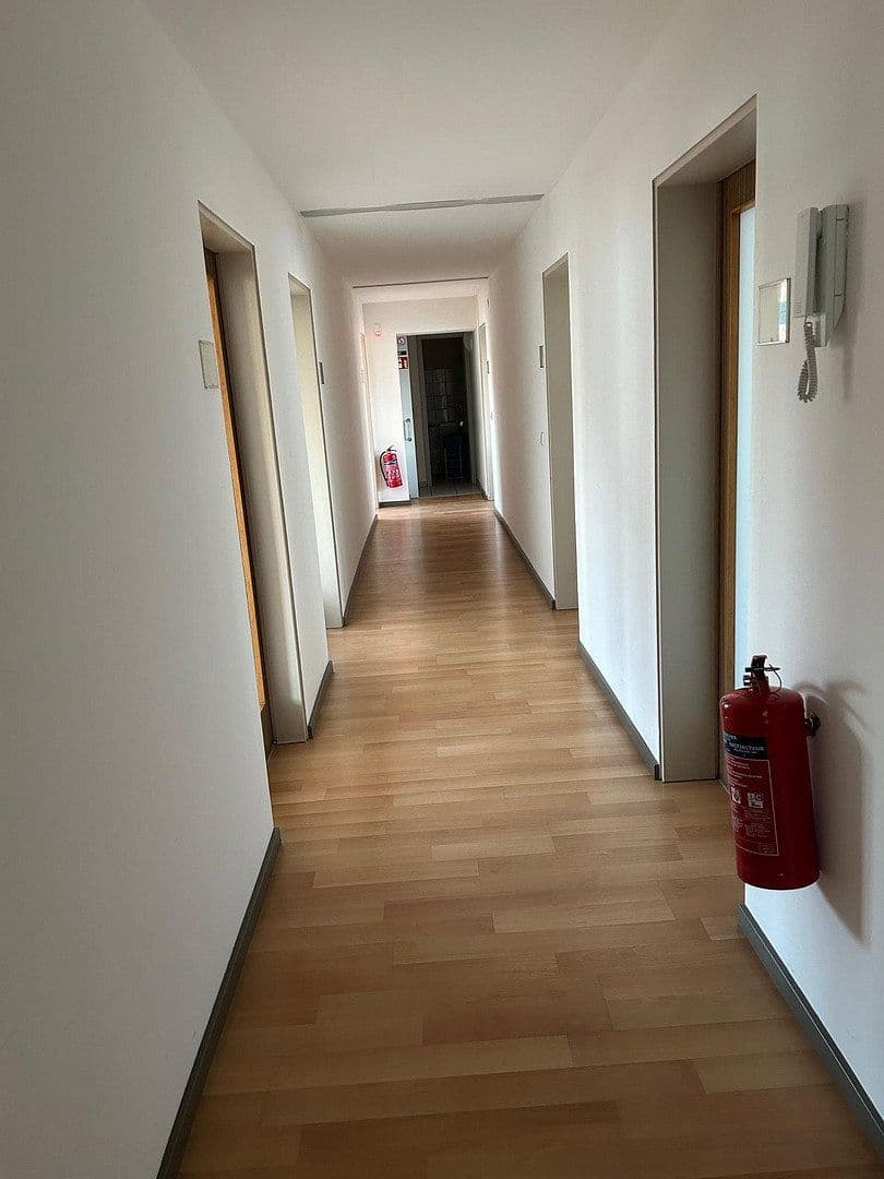 Prenájom kancelárie 150 m², Detmold, Severné Porýnie - Westfálsko Prenájom kancelárie 150 m², Detmold, Severné Porýnie - Westfálsko