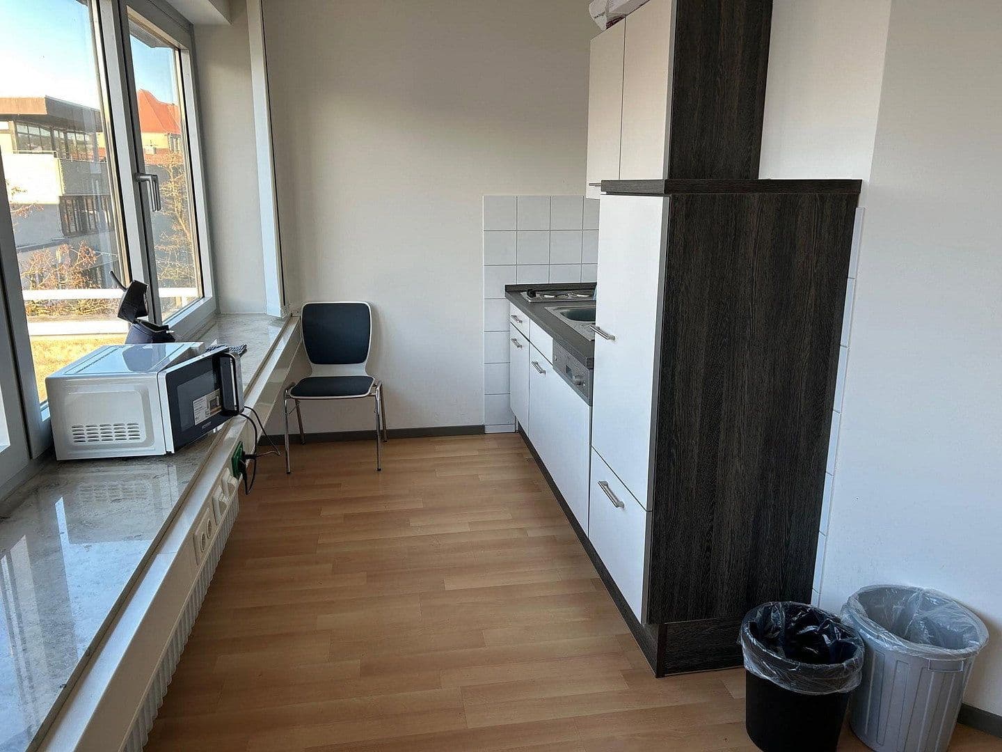 Prenájom kancelárie 150 m², Detmold, Severné Porýnie - Westfálsko Prenájom kancelárie 150 m², Detmold, Severné Porýnie - Westfálsko