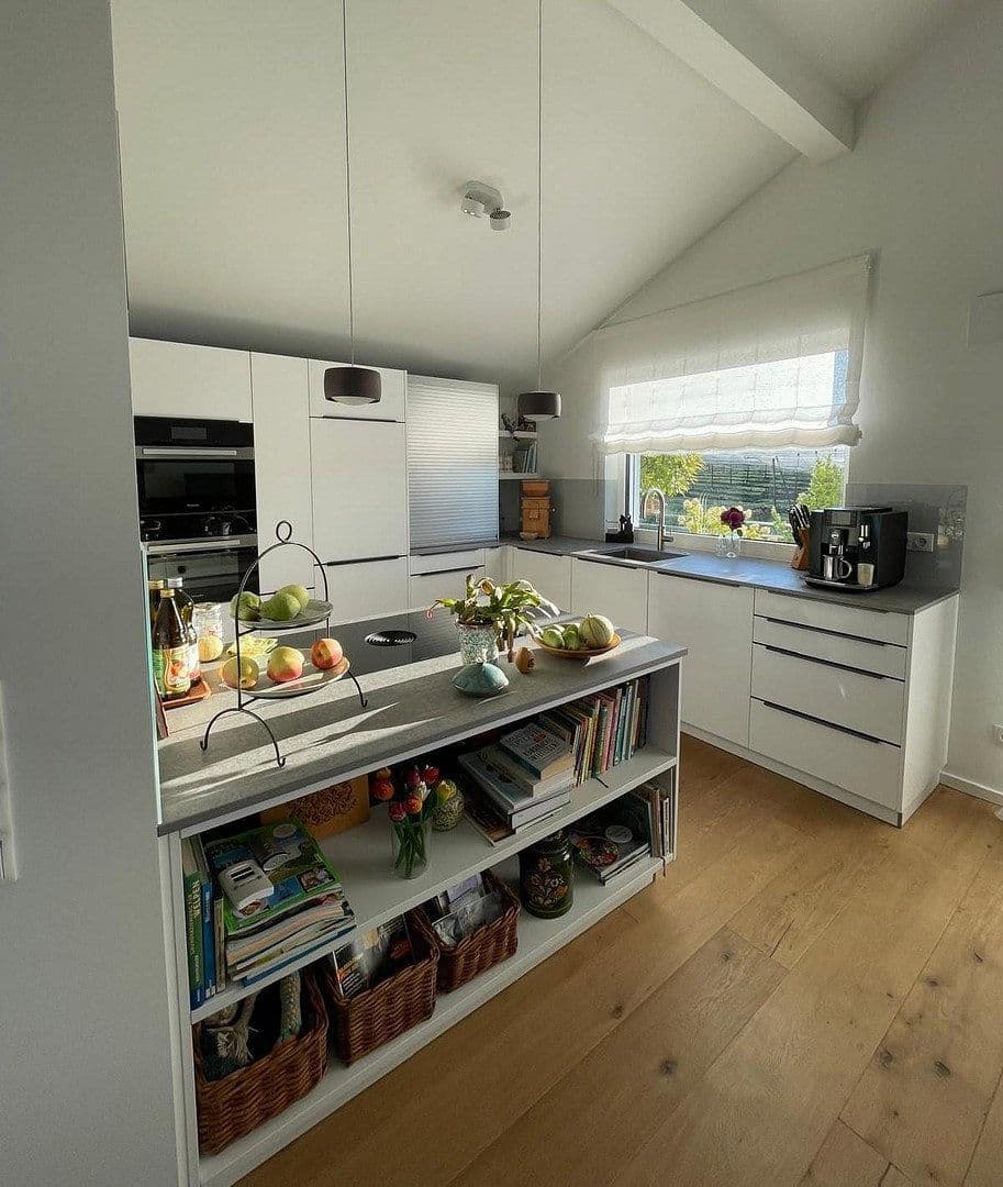 Predaj bytu 3-izbový 107 m², Friedrichshafen, Bádensko-Wurttembersko Predaj bytu 3-izbový 107 m², Friedrichshafen, Bádensko-Wurttembersko