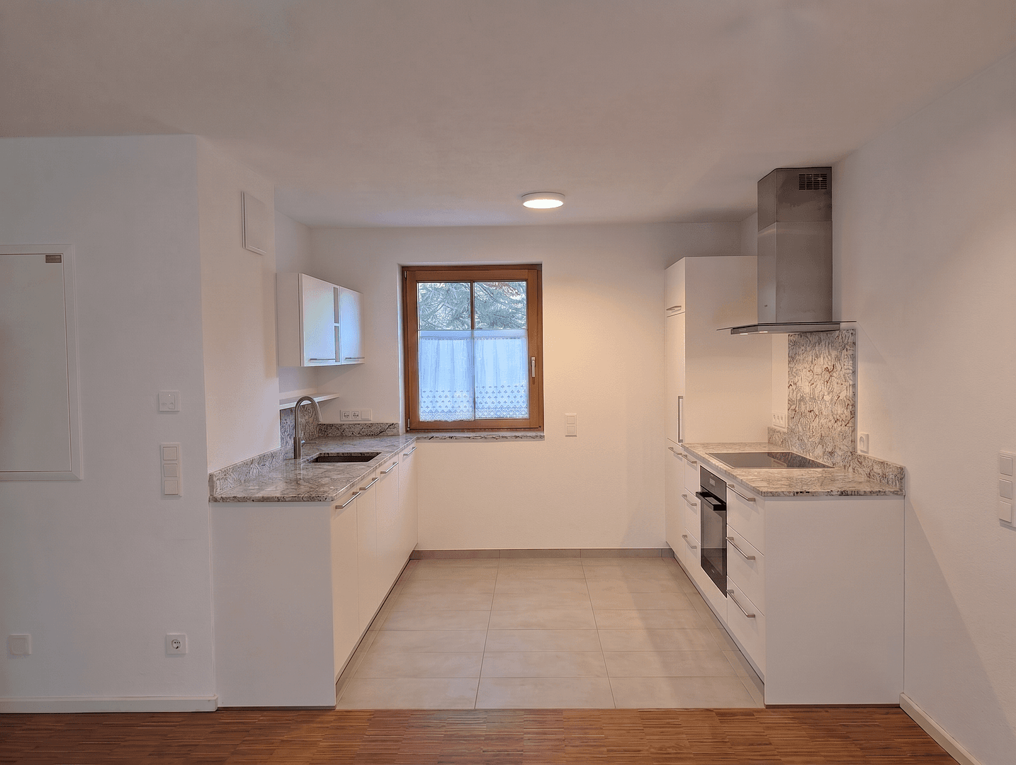 Prenájom bytu 2-izbový 72 m², Brannenburg, Bavorsko Prenájom bytu 2-izbový 72 m², Brannenburg, Bavorsko