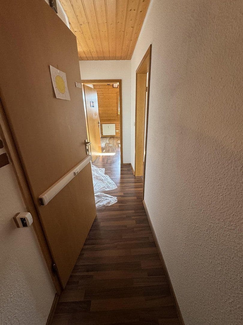 Prenájom bytu 2-izbový 60 m², Lindenweg 5, Erkenbrechtsweiler, Bádensko-Wurttembersko Prenájom bytu 2-izbový 60 m², Lindenweg 5, Erkenbrechtsweiler, Bádensko-Wurttembersko