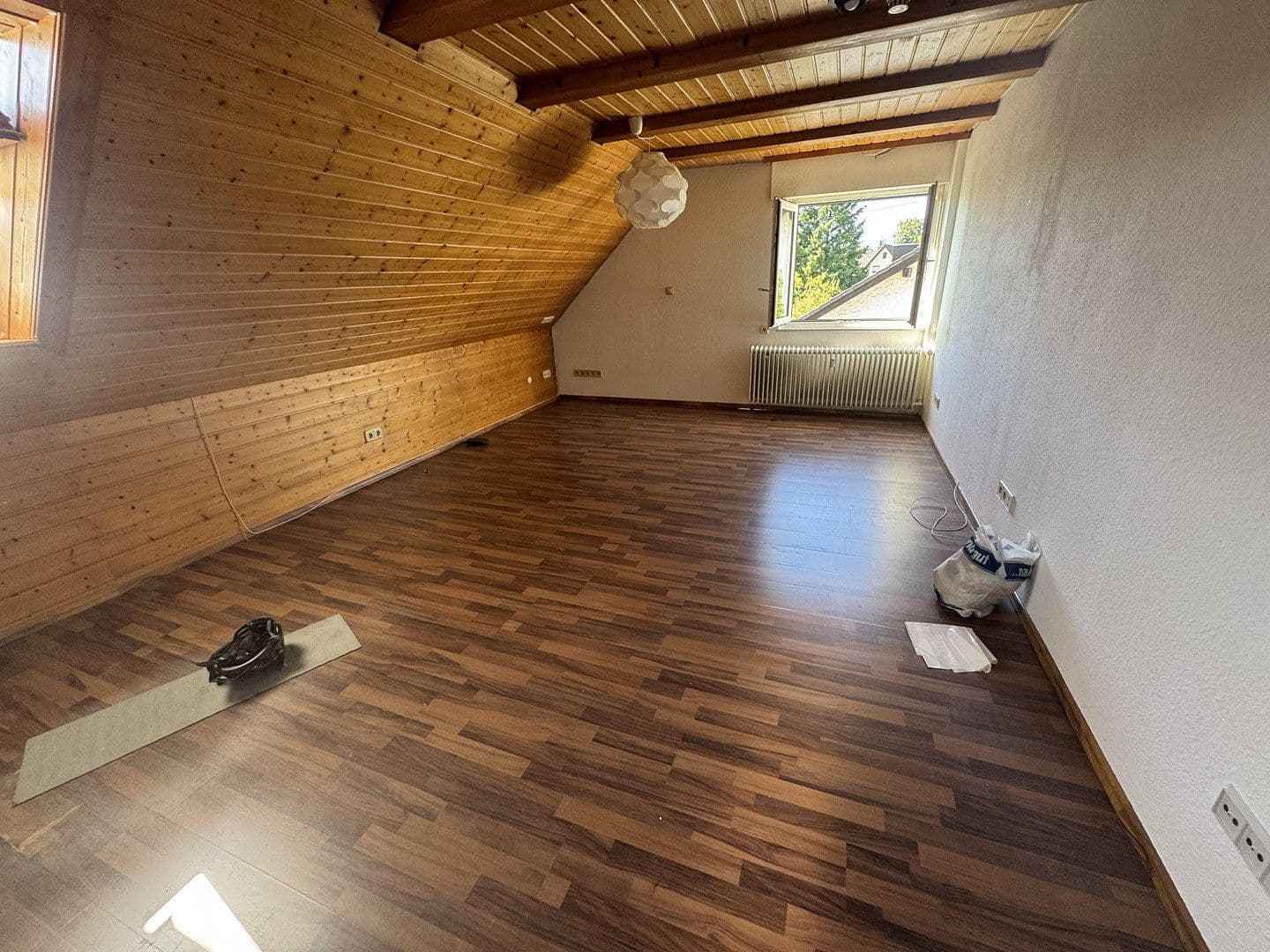 Prenájom bytu 2-izbový 60 m², Lindenweg 5, Erkenbrechtsweiler, Bádensko-Wurttembersko Prenájom bytu 2-izbový 60 m², Lindenweg 5, Erkenbrechtsweiler, Bádensko-Wurttembersko
