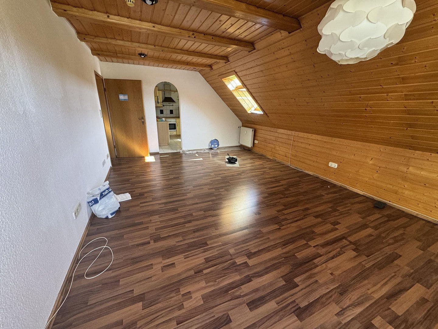 Prenájom bytu 2-izbový 60 m², Lindenweg 5, Erkenbrechtsweiler, Bádensko-Wurttembersko Prenájom bytu 2-izbový 60 m², Lindenweg 5, Erkenbrechtsweiler, Bádensko-Wurttembersko
