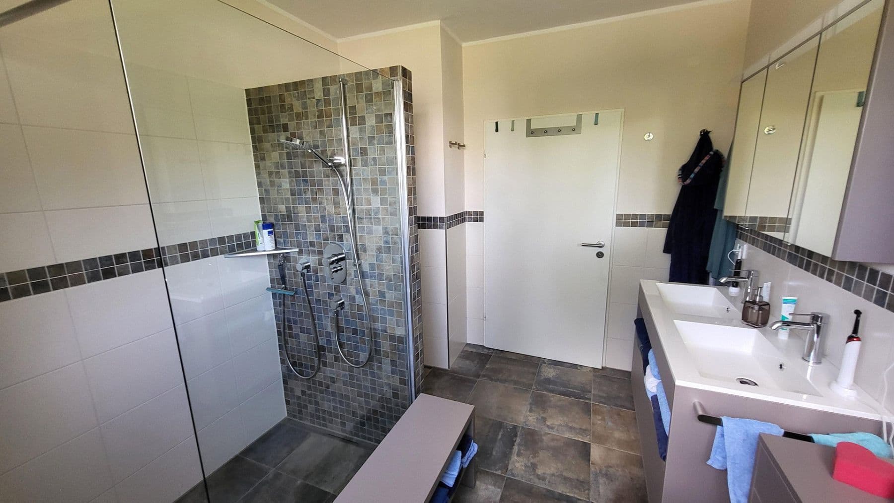 Predaj domu 230 m², pozemok 713 m², Hildesheim, Dolné Sasko Predaj domu 230 m², pozemok 713 m², Hildesheim, Dolné Sasko