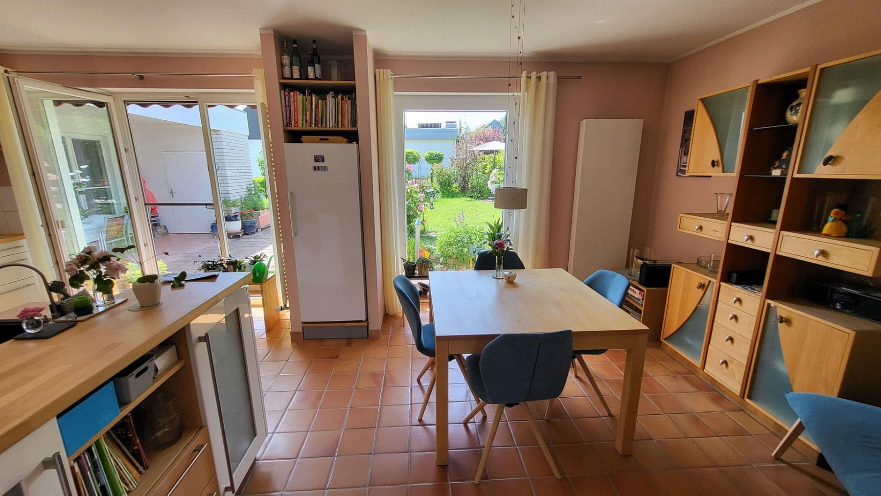 Predaj domu 230 m², pozemok 713 m², Hildesheim, Dolné Sasko Predaj domu 230 m², pozemok 713 m², Hildesheim, Dolné Sasko