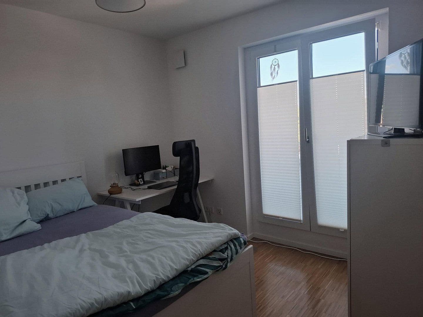 Prenájom bytu 2-izbový 65 m², Frankfurt am Main, Hesensko Prenájom bytu 2-izbový 65 m², Frankfurt am Main, Hesensko