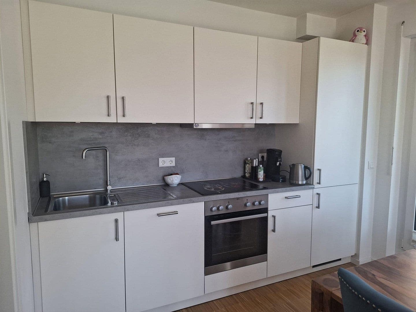 Prenájom bytu 2-izbový 65 m², Frankfurt am Main, Hesensko Prenájom bytu 2-izbový 65 m², Frankfurt am Main, Hesensko