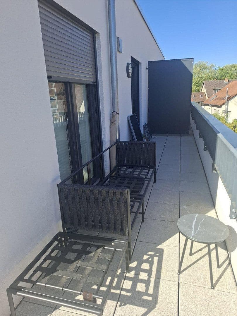 Prenájom bytu 2-izbový 65 m², Frankfurt am Main, Hesensko Prenájom bytu 2-izbový 65 m², Frankfurt am Main, Hesensko