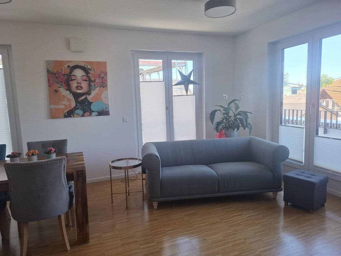 Prenájom bytu 2-izbový 65 m², Frankfurt am Main, Hesensko Prenájom bytu 2-izbový 65 m², Frankfurt am Main, Hesensko