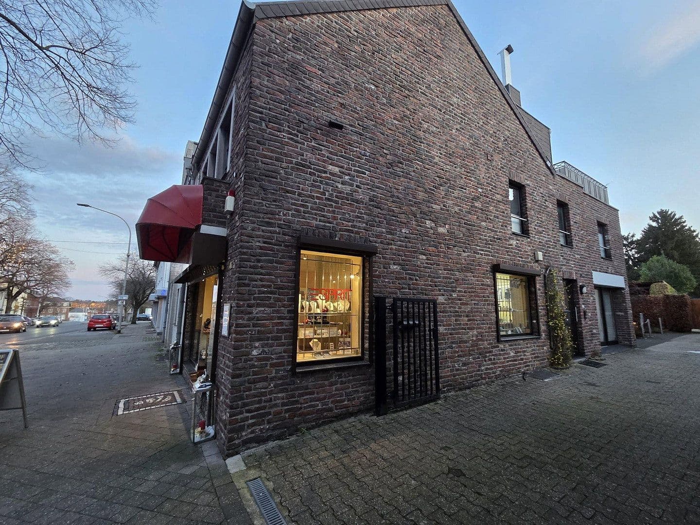 Prenájom kancelárie 67 m², Markt 42, Herzogenrath, Severné Porýnie - Westfálsko Prenájom kancelárie 67 m², Markt 42, Herzogenrath, Severné Porýnie - Westfálsko
