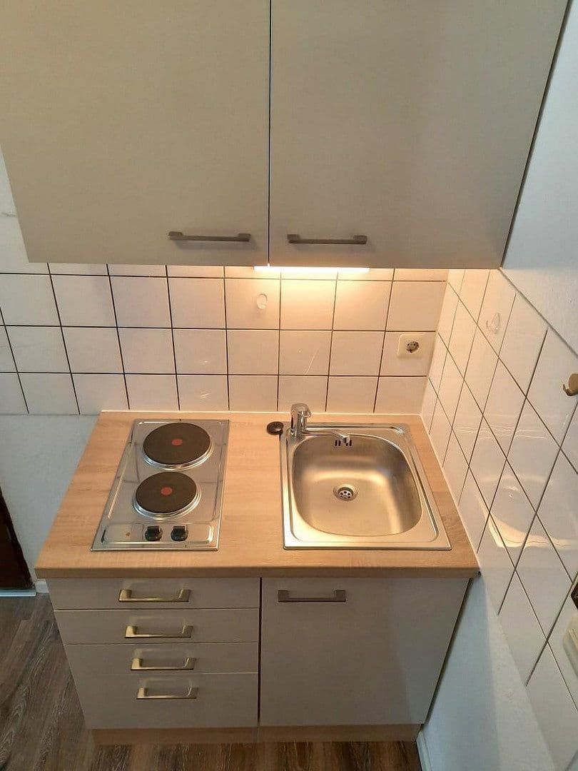 Prenájom bytu 1-izbový 18 m², Erlangen, Bavorsko Prenájom bytu 1-izbový 18 m², Erlangen, Bavorsko