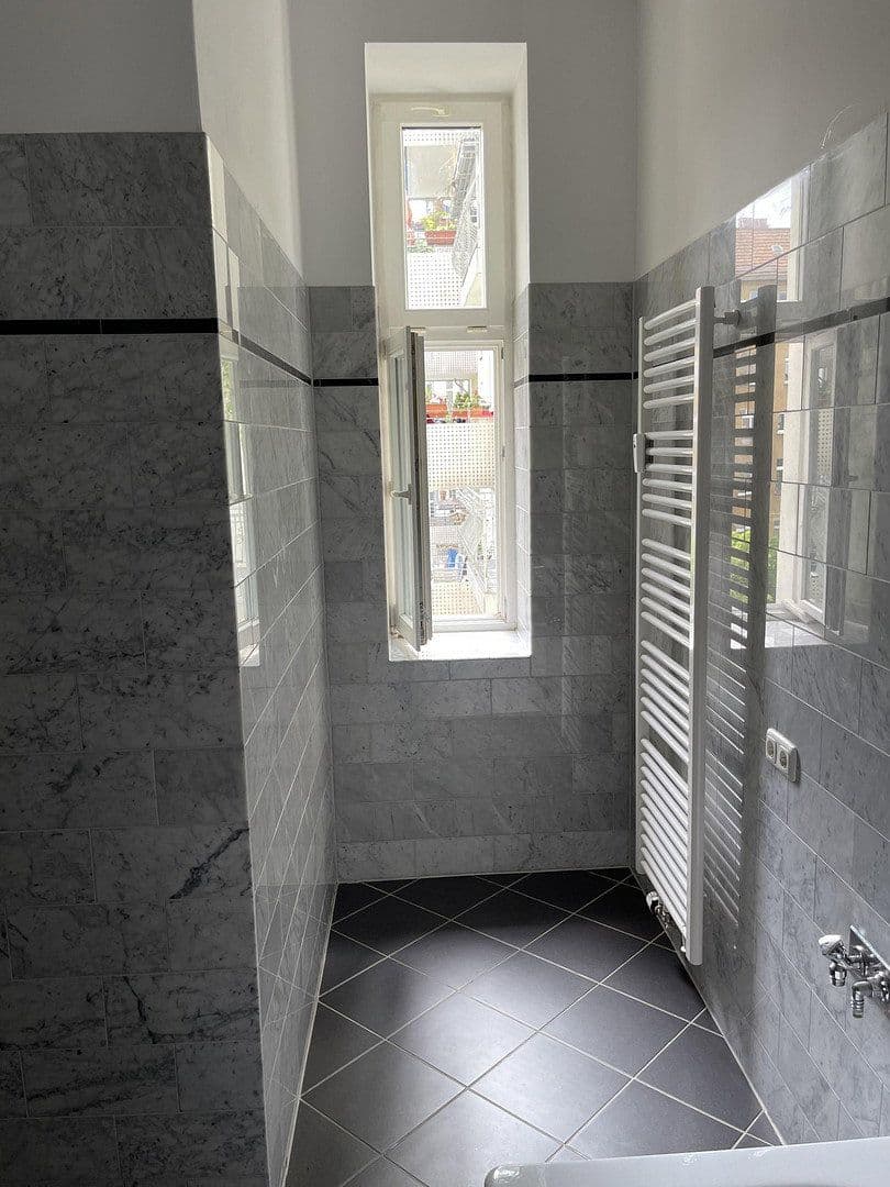 Predaj bytu 2-izbový 72 m², Berlin, Berlín Predaj bytu 2-izbový 72 m², Berlin, Berlín