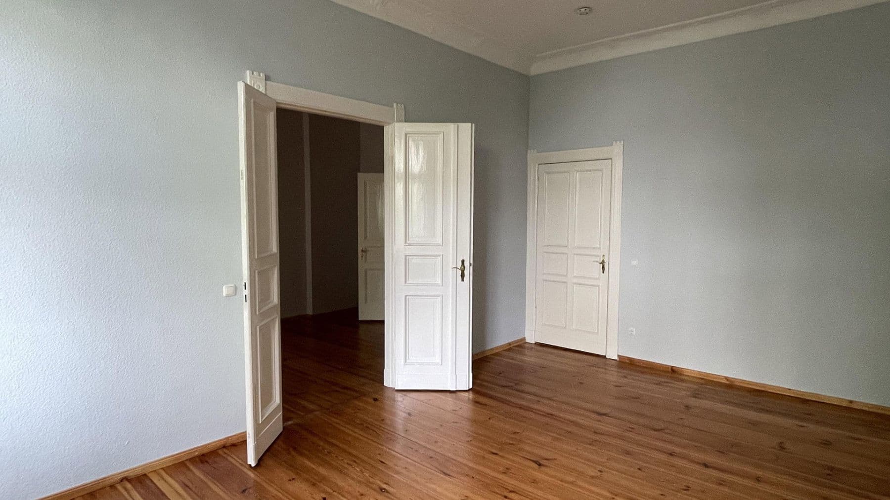 Predaj bytu 2-izbový 72 m², Berlin, Berlín Predaj bytu 2-izbový 72 m², Berlin, Berlín