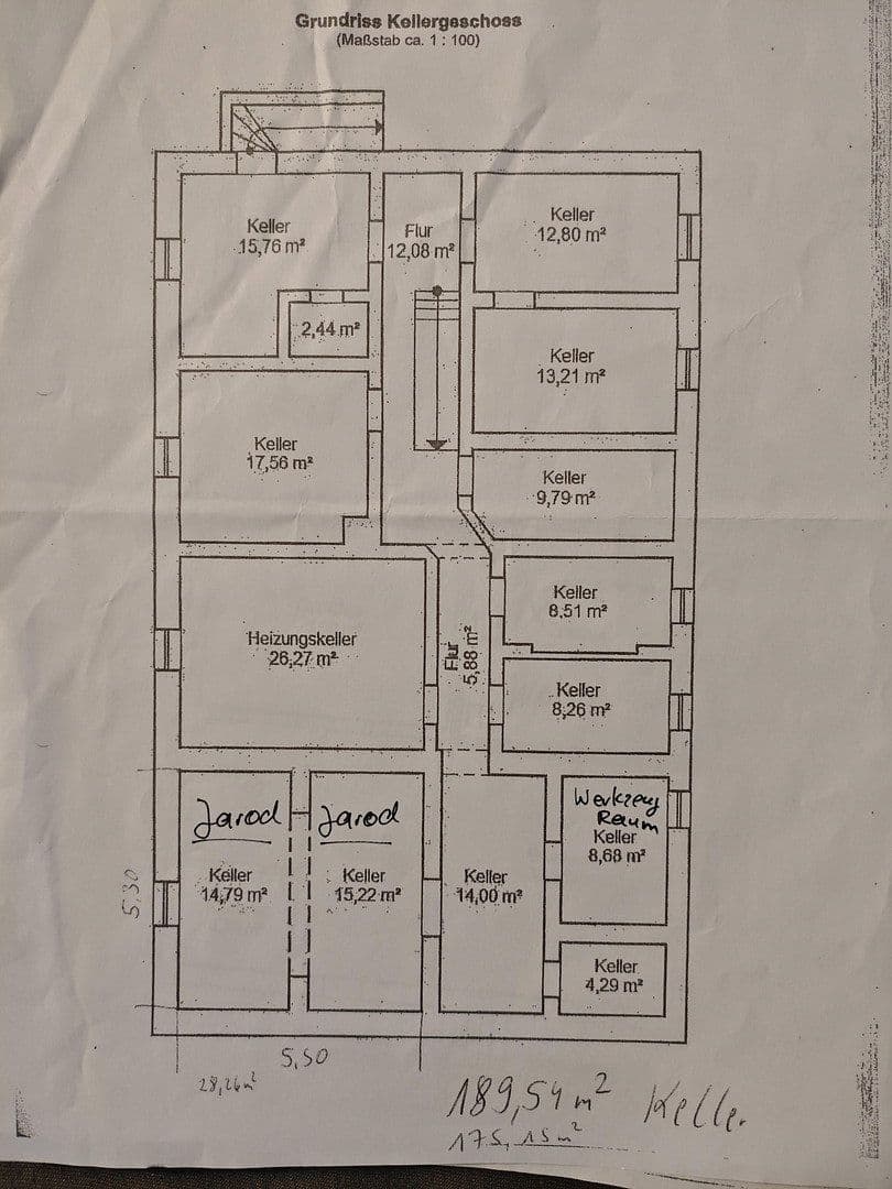 Predaj domu 215 m², pozemok 1.050 m², Zum Schmiedeweg 18, Nauen, Brandenbursko Predaj domu 215 m², pozemok 1.050 m², Zum Schmiedeweg 18, Nauen, Brandenbursko