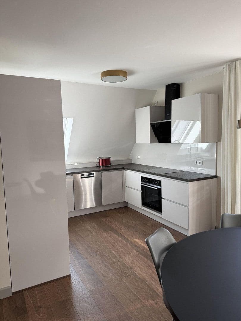 Prenájom bytu 2-izbový 69 m², Havelberger Straße 1, Berlin, Berlín Prenájom bytu 2-izbový 69 m², Havelberger Straße 1, Berlin, Berlín