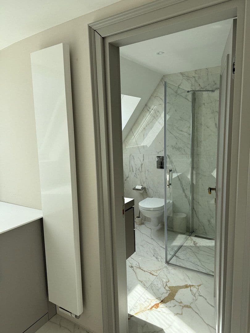 Prenájom bytu 2-izbový 69 m², Havelberger Straße 1, Berlin, Berlín Prenájom bytu 2-izbový 69 m², Havelberger Straße 1, Berlin, Berlín