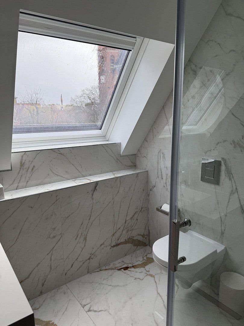 Prenájom bytu 2-izbový 69 m², Havelberger Straße 1, Berlin, Berlín Prenájom bytu 2-izbový 69 m², Havelberger Straße 1, Berlin, Berlín