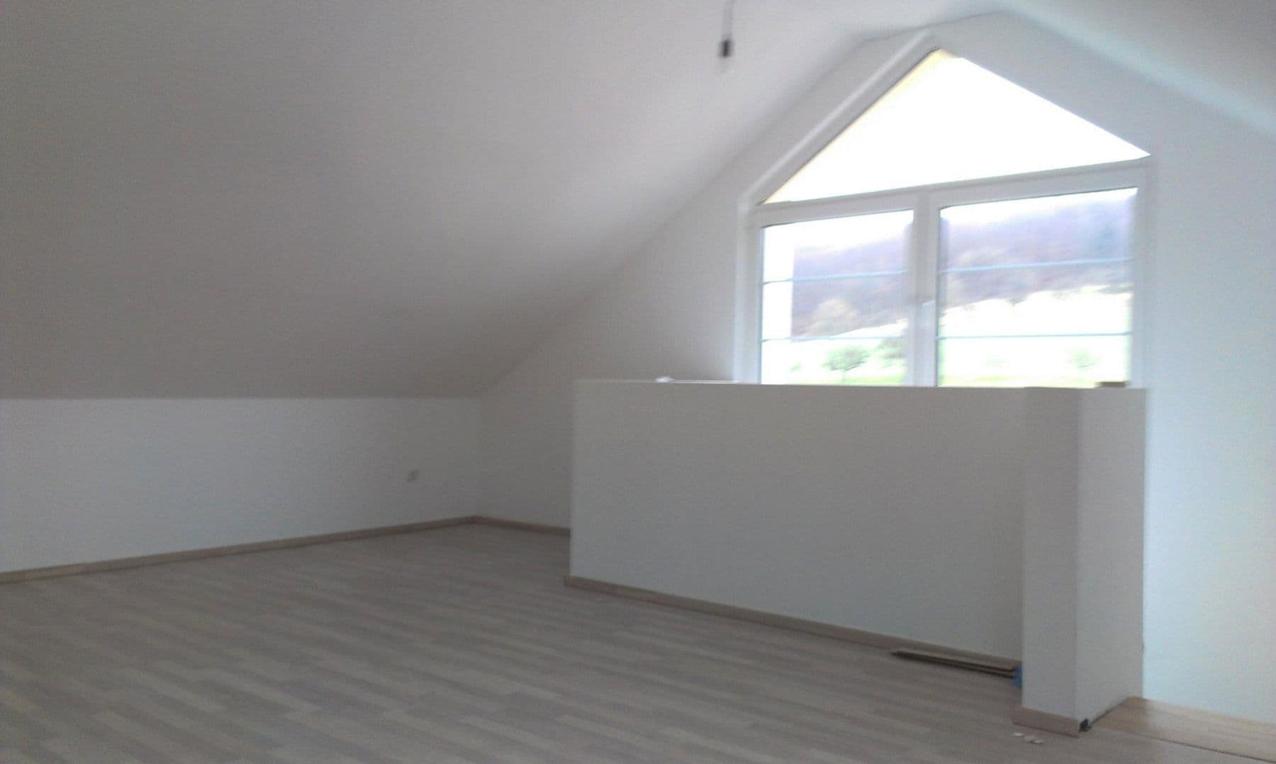 Predaj domu 160 m², pozemok 159 m², Gründau, Hesensko Predaj domu 160 m², pozemok 159 m², Gründau, Hesensko