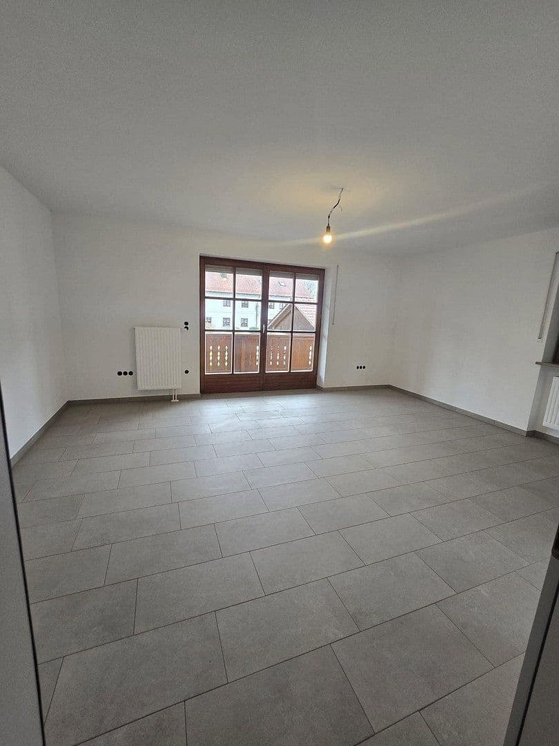 Prenájom bytu 4-izbový 111 m², Schloßstraße, Oberding/Notzing, Bavorsko Prenájom bytu 4-izbový 111 m², Schloßstraße, Oberding/Notzing, Bavorsko