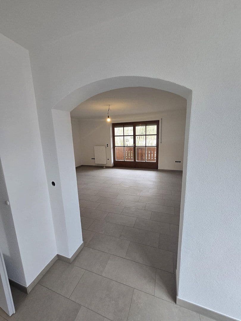 Prenájom bytu 4-izbový 111 m², Schloßstraße, Oberding/Notzing, Bavorsko Prenájom bytu 4-izbový 111 m², Schloßstraße, Oberding/Notzing, Bavorsko