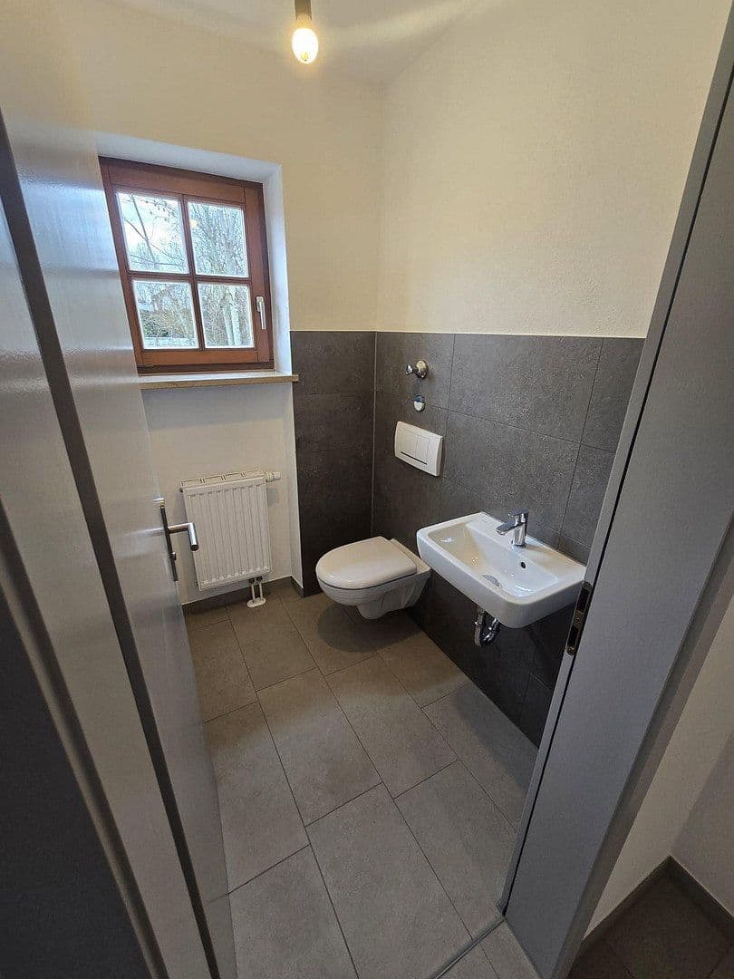 Prenájom bytu 4-izbový 111 m², Schloßstraße, Oberding/Notzing, Bavorsko Prenájom bytu 4-izbový 111 m², Schloßstraße, Oberding/Notzing, Bavorsko