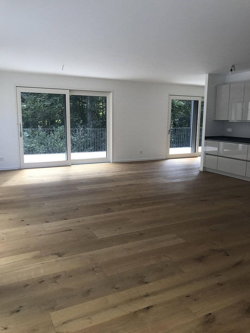 Prenájom bytu 4-izbový 169 m², Dreieich, Hesensko Prenájom bytu 4-izbový 169 m², Dreieich, Hesensko