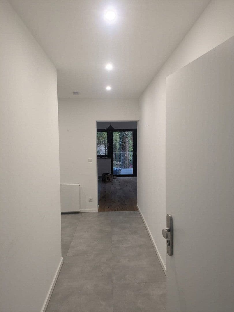 Prenájom bytu 4-izbový 110 m², Am Auweg 15, Frankfurt, Hesensko Prenájom bytu 4-izbový 110 m², Am Auweg 15, Frankfurt, Hesensko