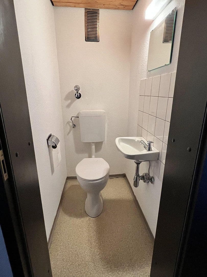 Prenájom bytu 2-izbový 68 m², Dobel, Bádensko-Wurttembersko Prenájom bytu 2-izbový 68 m², Dobel, Bádensko-Wurttembersko