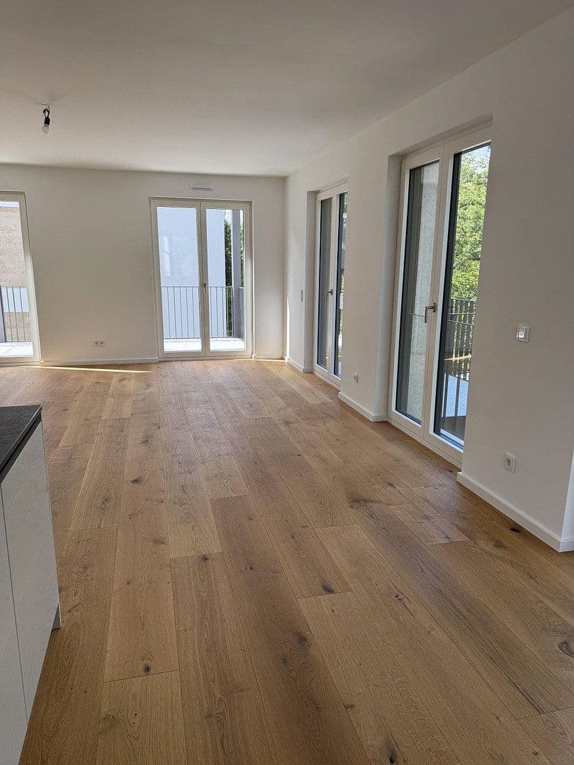 Prenájom bytu 3-izbový 115 m², Dreieich, Hesensko Prenájom bytu 3-izbový 115 m², Dreieich, Hesensko