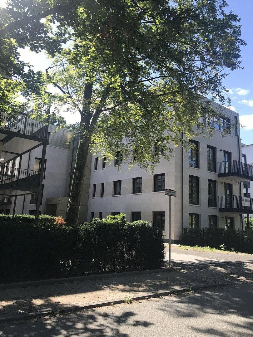 Prenájom bytu 3-izbový 115 m², Dreieich, Hesensko Prenájom bytu 3-izbový 115 m², Dreieich, Hesensko