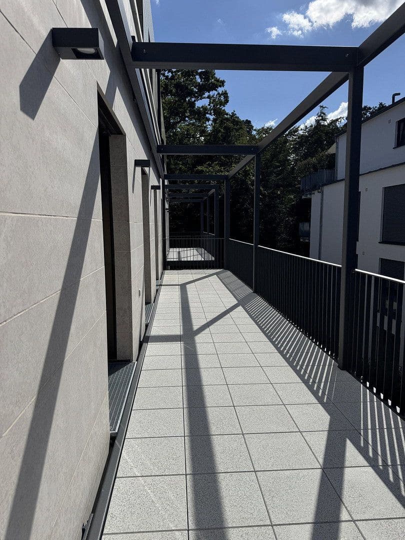 Prenájom bytu 3-izbový 115 m², Dreieich, Hesensko Prenájom bytu 3-izbový 115 m², Dreieich, Hesensko