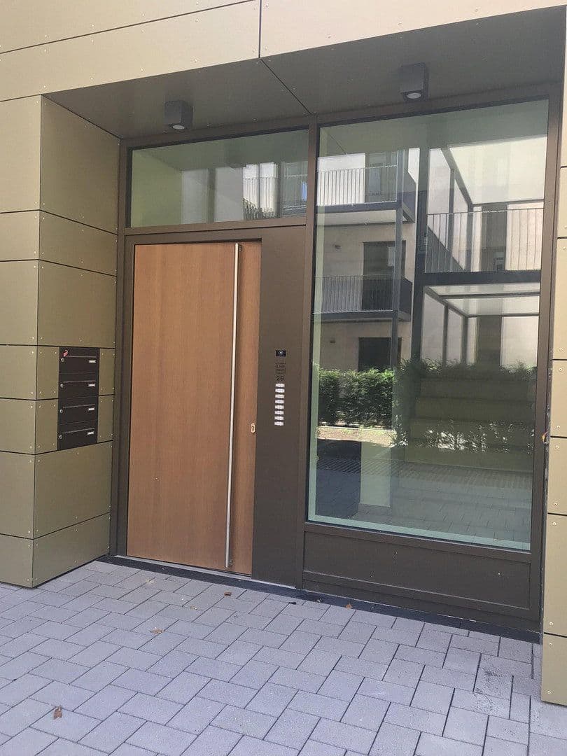 Prenájom bytu 3-izbový 115 m², Dreieich, Hesensko Prenájom bytu 3-izbový 115 m², Dreieich, Hesensko
