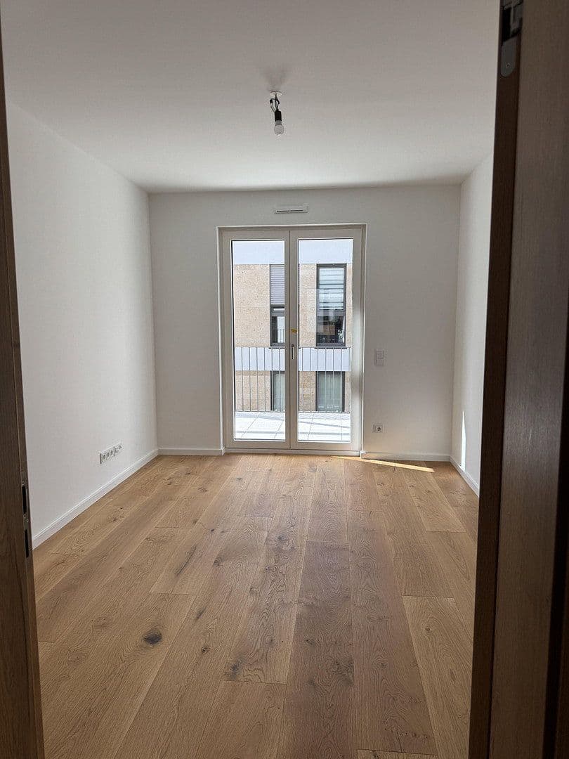 Prenájom bytu 3-izbový 115 m², Dreieich, Hesensko Prenájom bytu 3-izbový 115 m², Dreieich, Hesensko