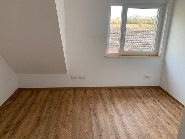 Prenájom domu 135 m², pozemok 110 m², Bretten, Bádensko-Wurttembersko Prenájom domu 135 m², pozemok 110 m², Bretten, Bádensko-Wurttembersko
