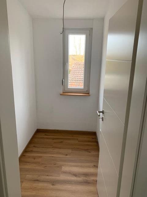 Prenájom domu 135 m², pozemok 110 m², Bretten, Bádensko-Wurttembersko Prenájom domu 135 m², pozemok 110 m², Bretten, Bádensko-Wurttembersko
