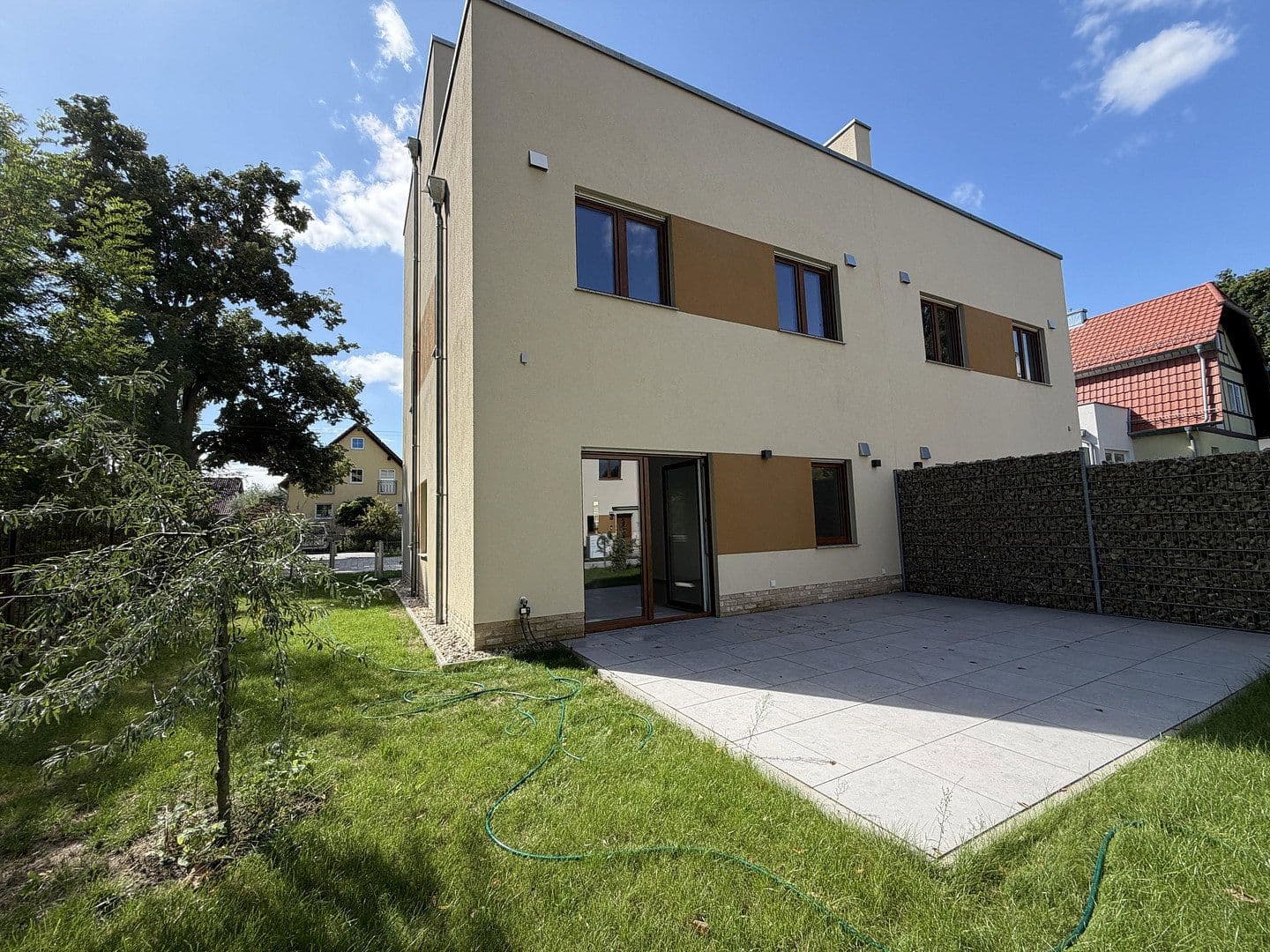 Predaj domu 143 m², pozemok 350 m², Seepromenade 40c, Falkensee, Brandenbursko Predaj domu 143 m², pozemok 350 m², Seepromenade 40c, Falkensee, Brandenbursko