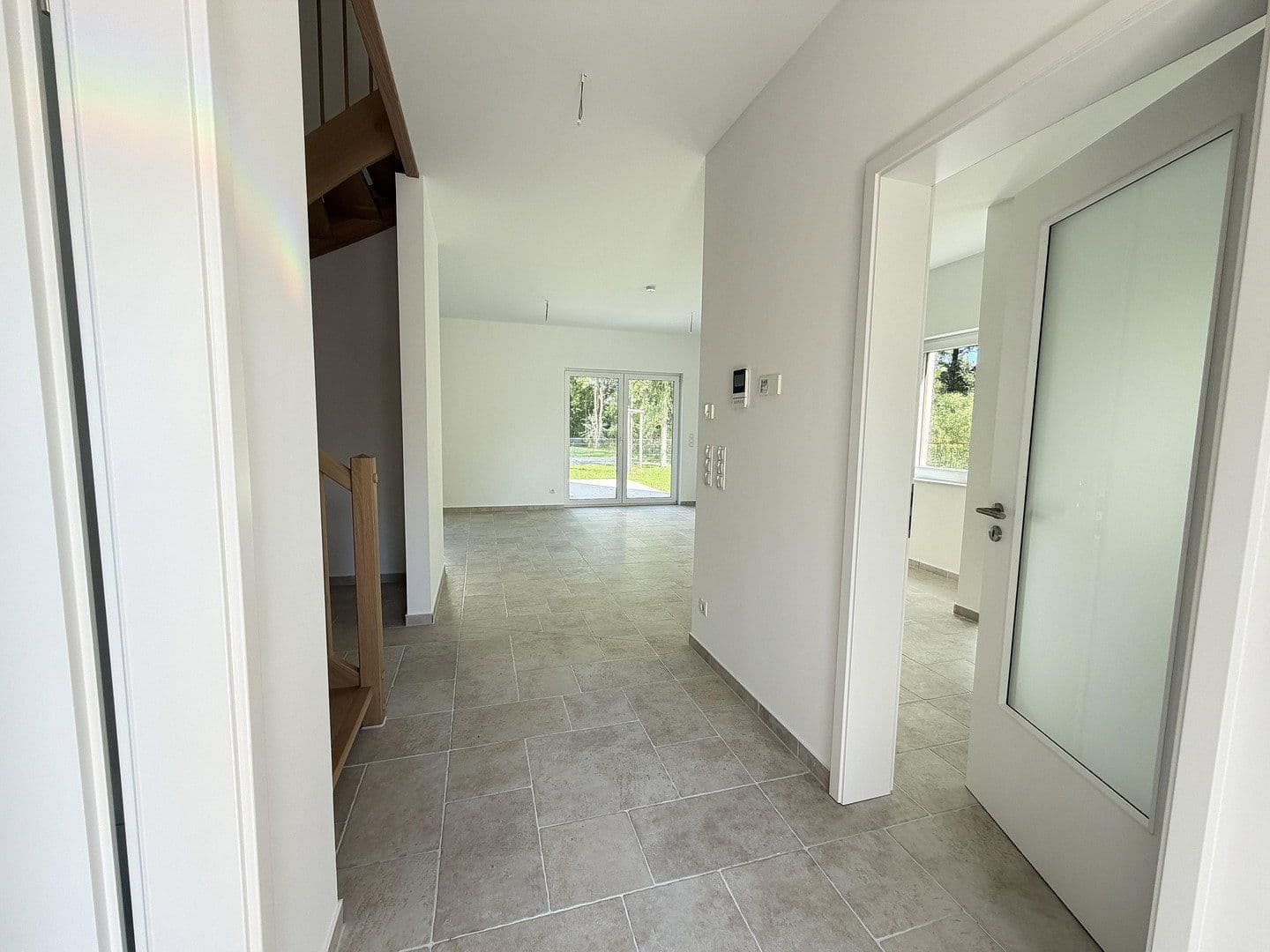 Predaj domu 143 m², pozemok 350 m², Seepromenade 40c, Falkensee, Brandenbursko Predaj domu 143 m², pozemok 350 m², Seepromenade 40c, Falkensee, Brandenbursko
