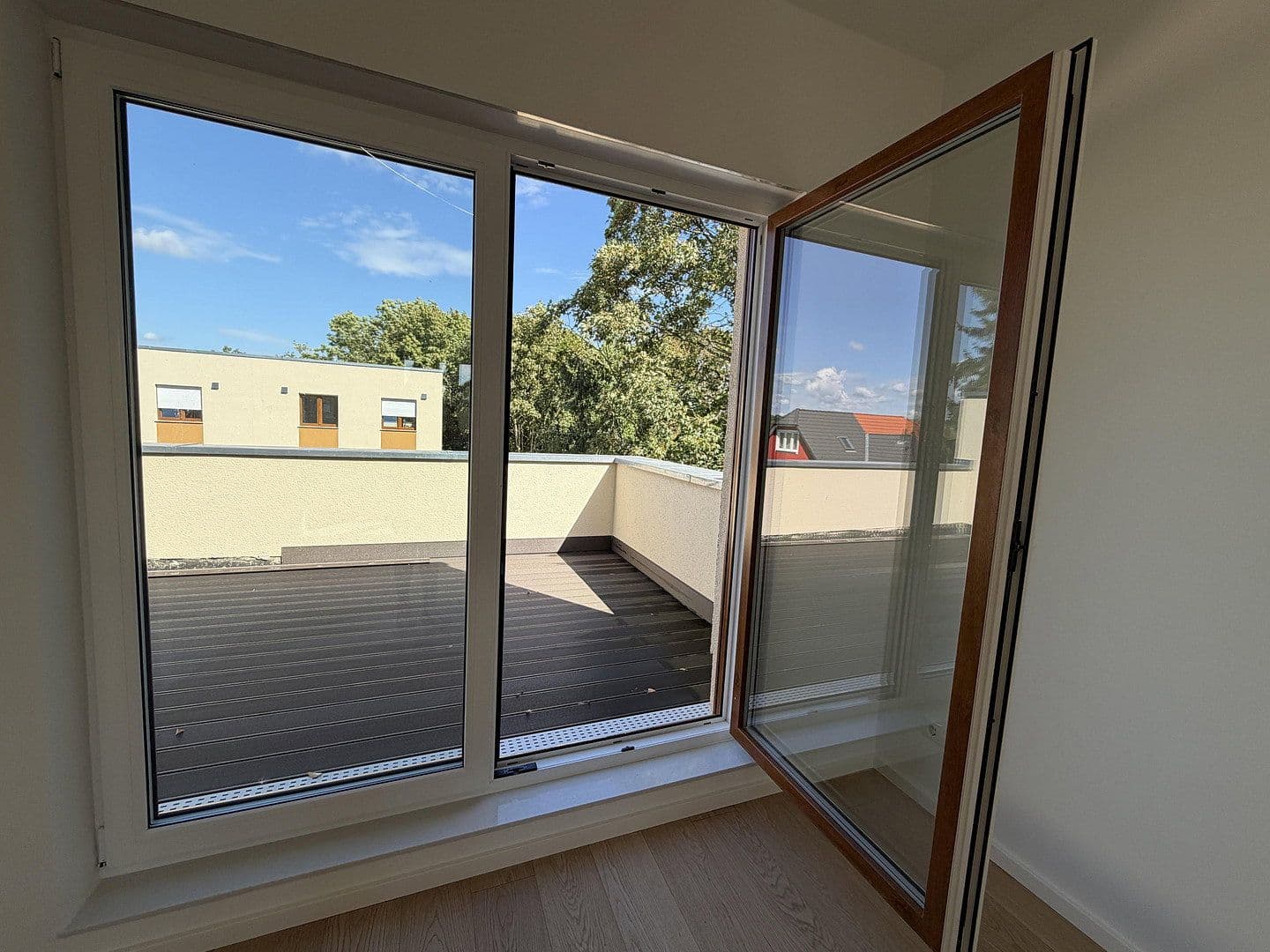 Predaj domu 143 m², pozemok 350 m², Seepromenade 40c, Falkensee, Brandenbursko Predaj domu 143 m², pozemok 350 m², Seepromenade 40c, Falkensee, Brandenbursko