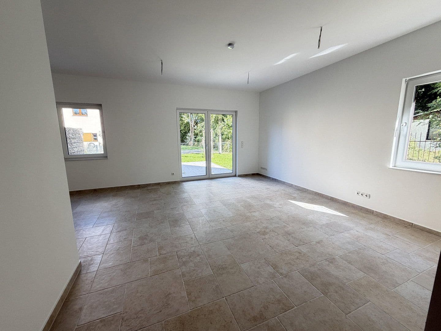 Predaj domu 143 m², pozemok 350 m², Seepromenade 40c, Falkensee, Brandenbursko Predaj domu 143 m², pozemok 350 m², Seepromenade 40c, Falkensee, Brandenbursko